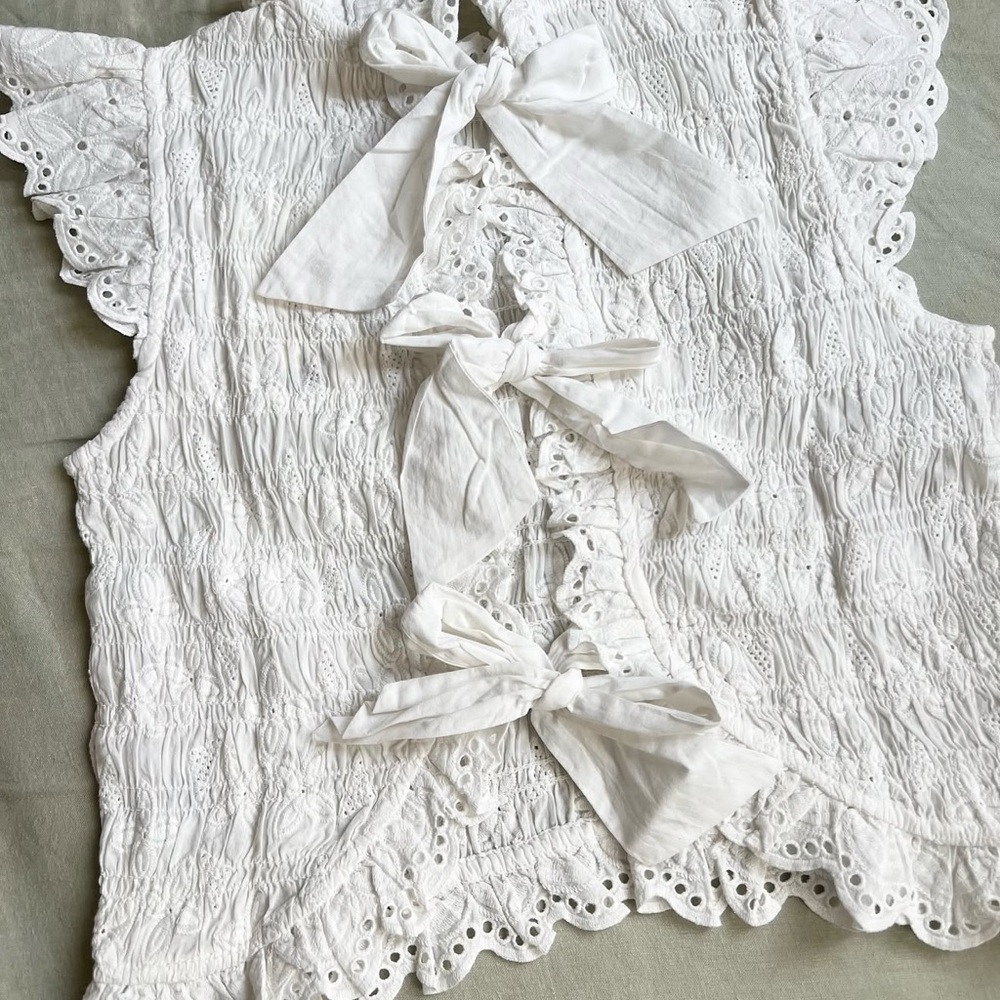 Sezane LIORANE BLOUSE in ecru Blouse with Lace Trim - Picture 7 of 8